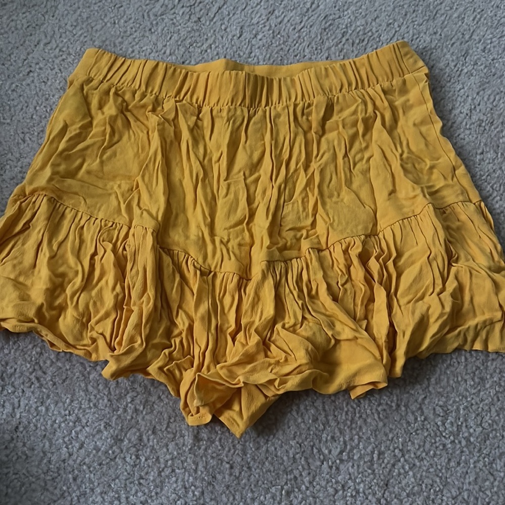 Forever21 Ruffle Skort - Picture 2 of 2